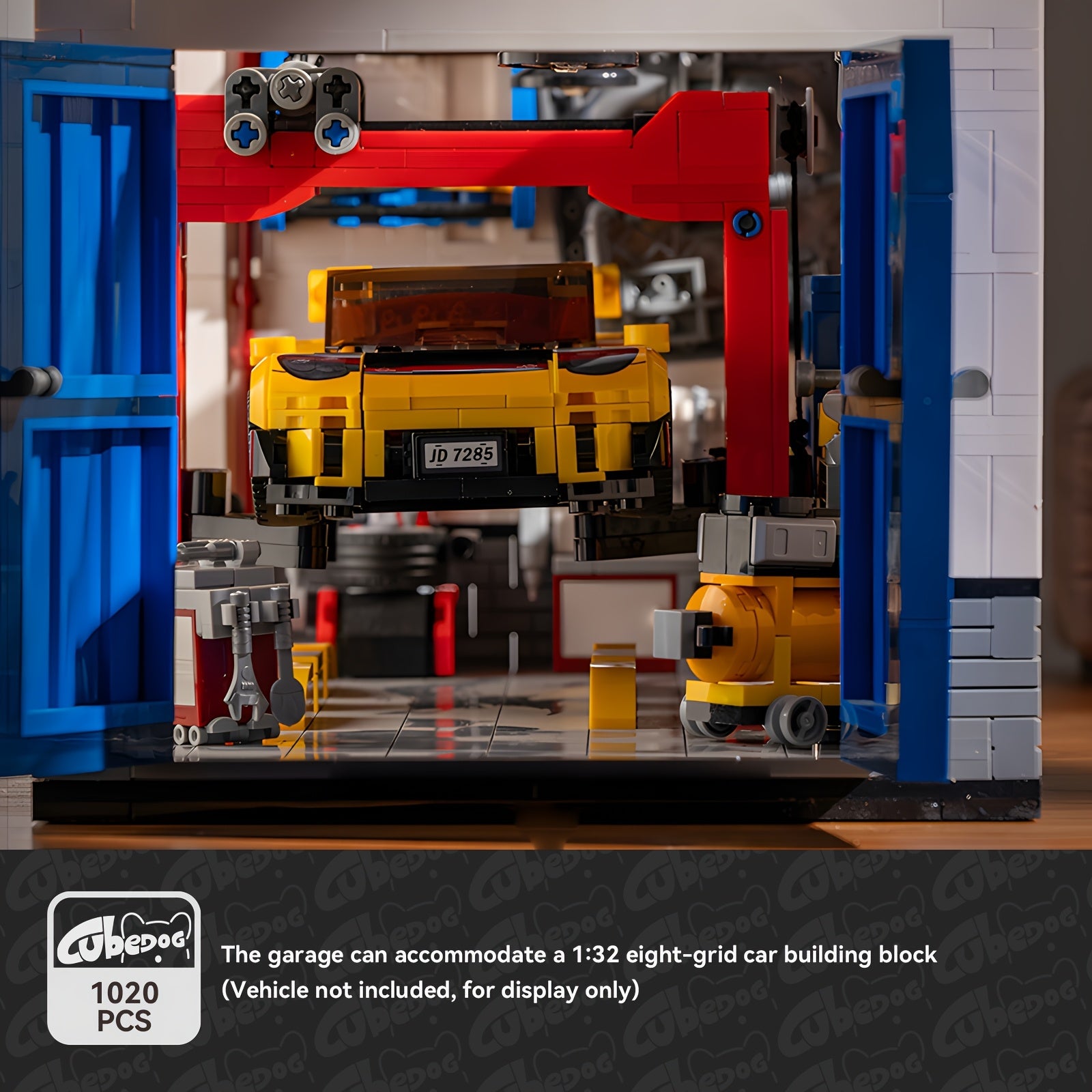MOC Car Modification Factory Miniature Scene Building Blocks Set, American Auto Repair Shop Eight Compartment Garage Construction Toy for 1:32 Car Eight Compartment Car Model, Car Lovers Christmas Gift, 1020pcs